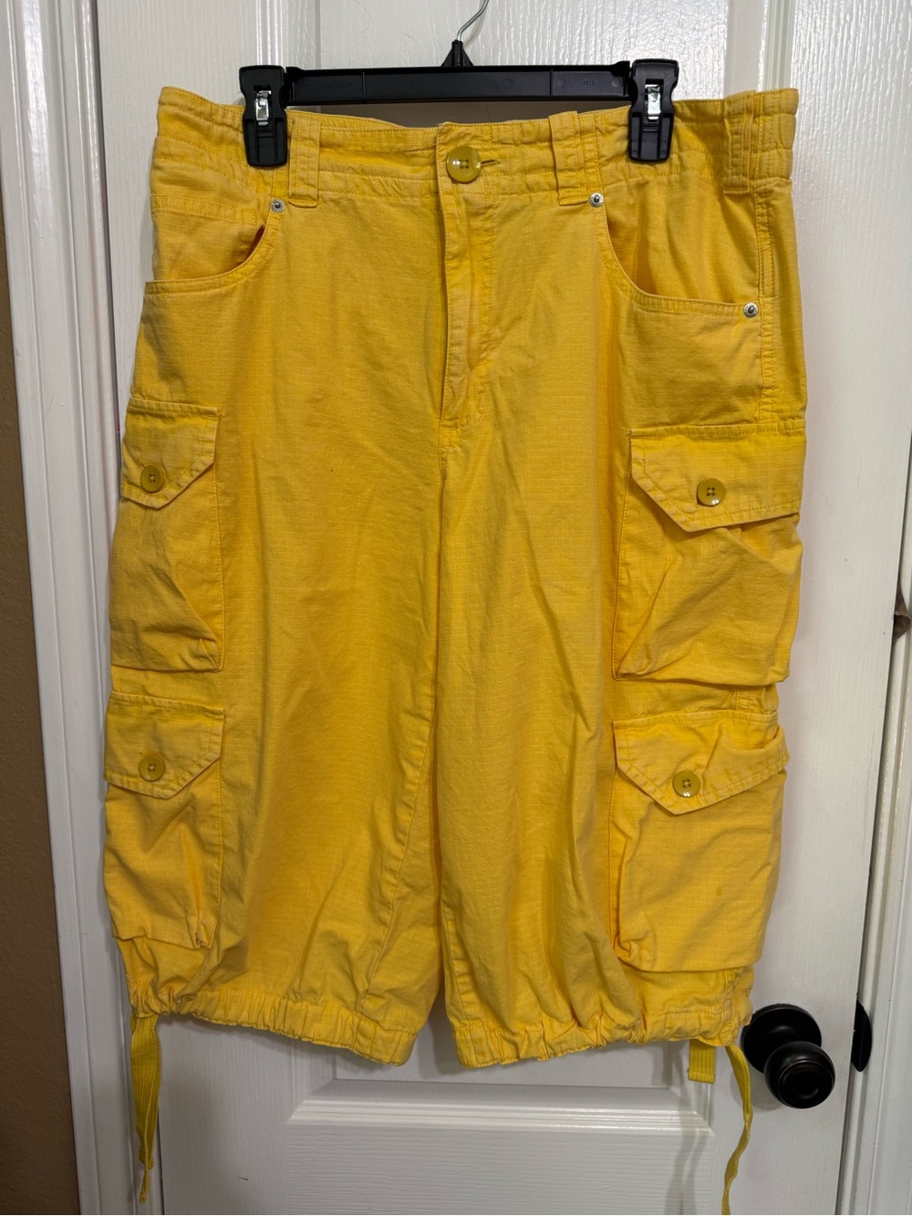 H016 BDG L w18 Yellow Cargo Bermuda Shorts Pants - Picture 2 of 12